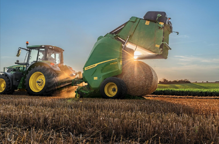 John Deere New V452M Round Baler